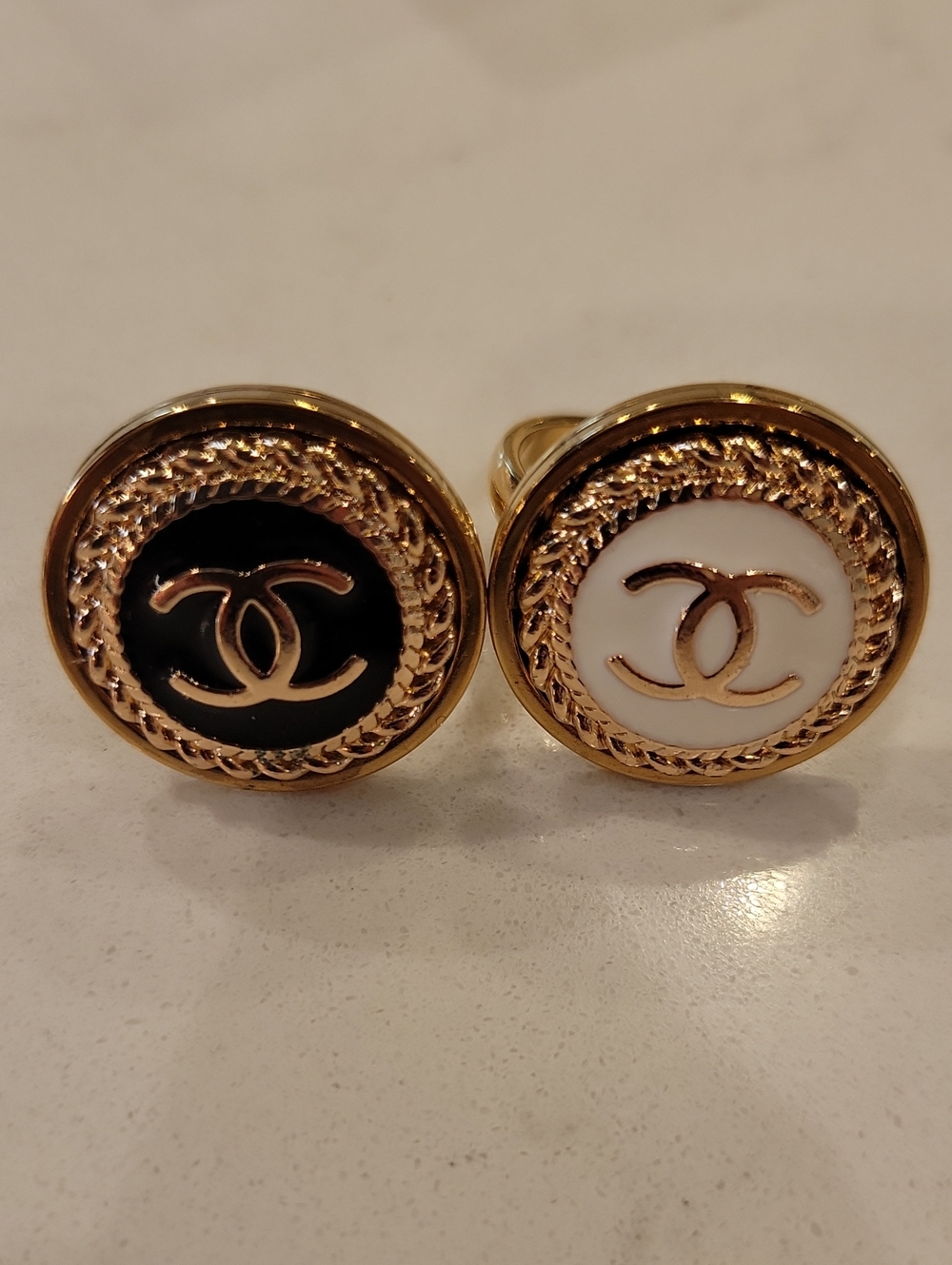 CC Boutique Like New Size 8 Ring Bundle